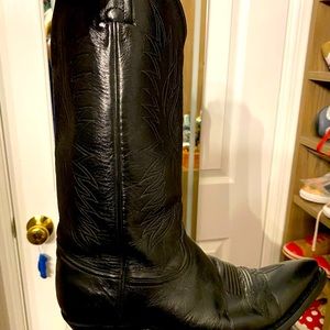 Tony Lama Black leather boots - size 7